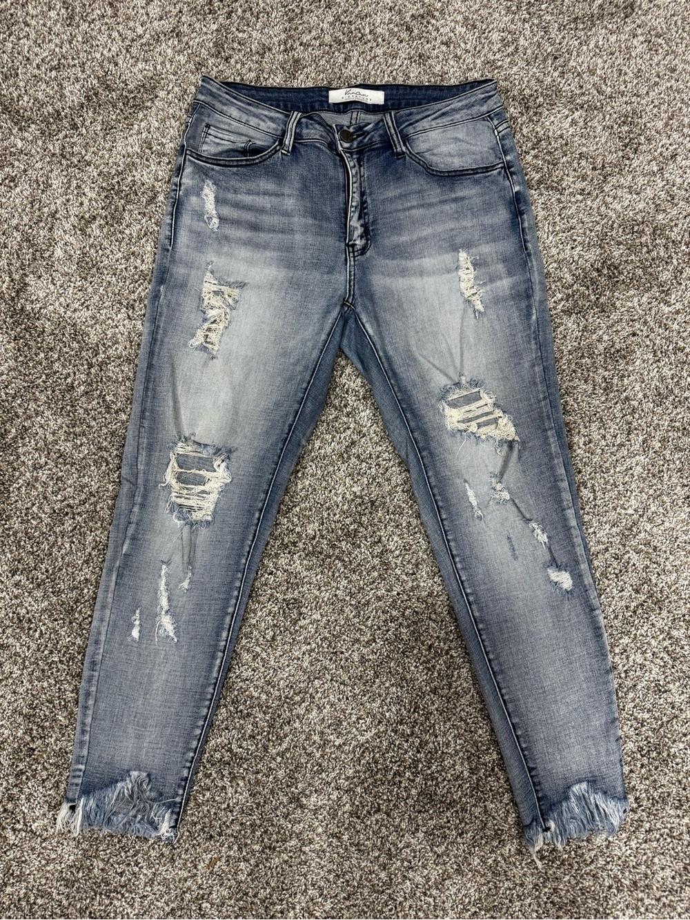 KanCan Signature Women’s Jeans Size 29 Light Wash Distressed Skinny Raw Hem
